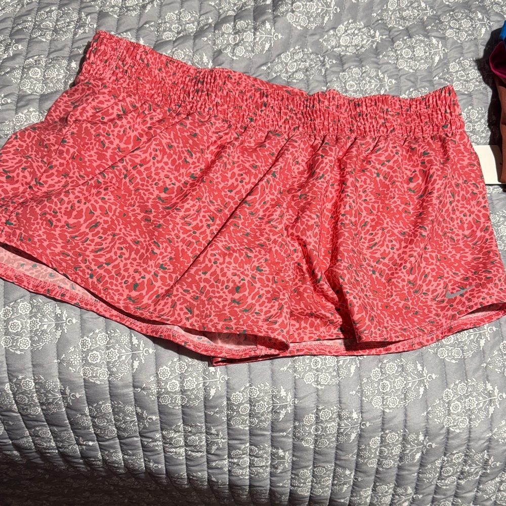 Nike Women's Pink Patterned Running Shorts